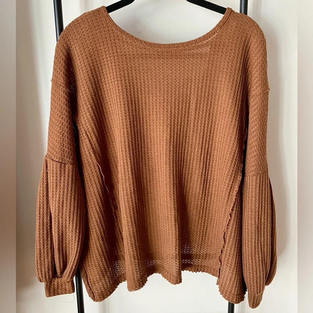 Open Back Waffle Knit Top size Medium - Picture 2 of 12
